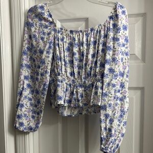 Juniors' SO Squareneck Peplum Top. Cropped